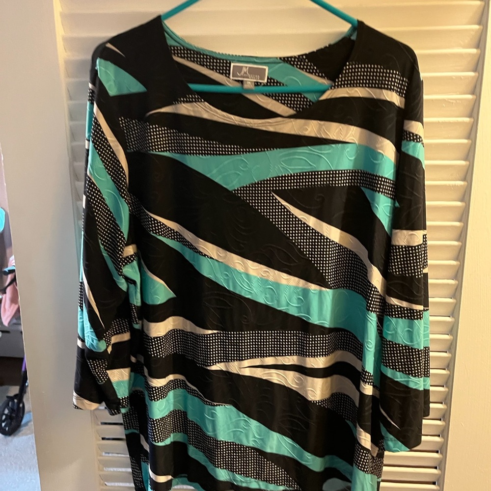 Ladies blouse, size 2X.   JM Collection.  Cross-posted.